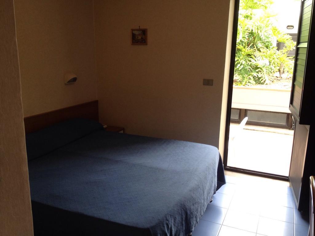 קאפאצ'יו-פאסטום Hotel B&B Marina מראה חיצוני תמונה